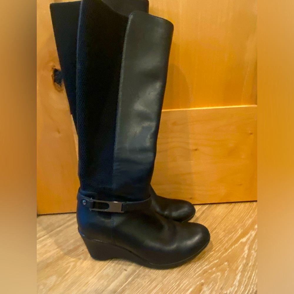 Blondo Laina Waterproof Boots.